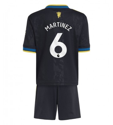 Manchester United Lisandro Martinez #6 Replika Babytøj Tredje sæt Børn 2025-26 Kortærmet (+ Korte bukser)